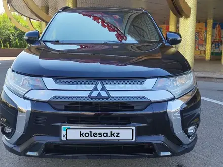 Mitsubishi Outlander 2019 года за 12 000 000 тг. в Алматы – фото 2