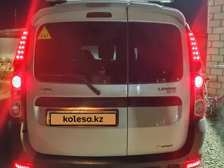 ВАЗ (Lada) Largus 2017 года за 4 800 000 тг. в Актобе – фото 2