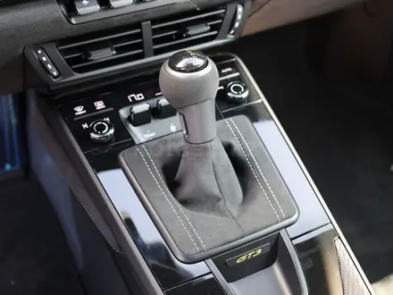Porsche 911 GT3 2025 года за 216 127 800 тг. в Алматы – фото 14