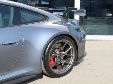 Porsche 911 GT3 2025 года за 216 127 800 тг. в Алматы – фото 3