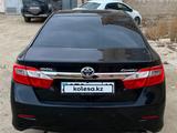 Toyota Camry 2013 годаfor9 000 000 тг. в Жанаозен – фото 2