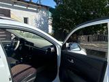 Kia Rio X-Line 2020 года за 7 500 000 тг. в Актобе – фото 4