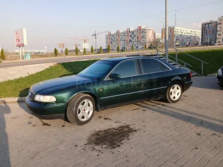Audi A8 1998 года за 2 200 000 тг. в Алматы – фото 4