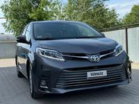 Toyota Sienna 2015 годаүшін10 800 000 тг. в Актобе