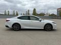 Toyota Camry Luxe eCVT 2026 годаүшін24 190 000 тг. в Актобе – фото 9