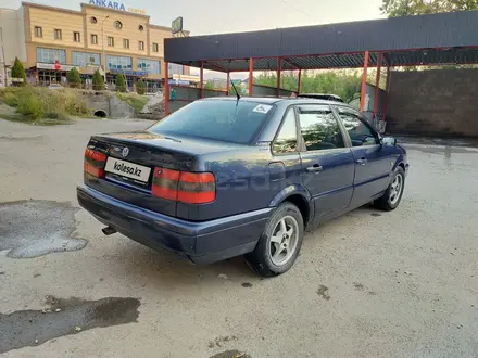 Volkswagen Passat 1995 года за 1 500 000 тг. в Алматы – фото 4