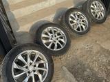 В отличном состоянии диски и шины комплект за 250 000 тг. в Алматы