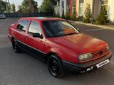 Volkswagen Vento 1994 года за 550 000 тг. в Алматы – фото 2