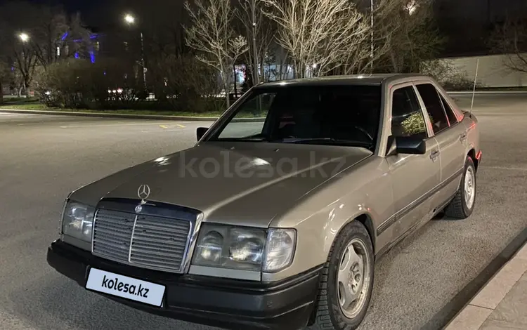 Mercedes-Benz E 220 1990 годаүшін1 300 000 тг. в Караганда