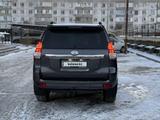 Toyota Land Cruiser Prado 2015 годаүшін16 200 000 тг. в Актобе – фото 2