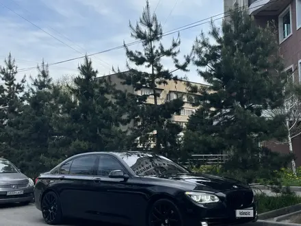 BMW 740 2013 года за 18 000 000 тг. в Алматы – фото 4
