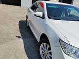 Toyota Camry 2014 годаүшін8 800 000 тг. в Актобе – фото 5