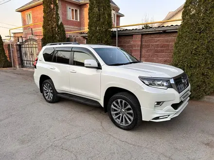 Toyota Land Cruiser Prado 2018 года за 22 000 000 тг. в Алматы – фото 5