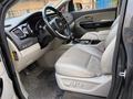Kia Carnival 2017 года за 9 999 990 тг. в Алматы – фото 17