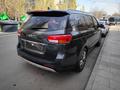 Kia Carnival 2017 года за 9 999 990 тг. в Алматы – фото 6