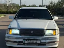 Toyota Crown, 1996