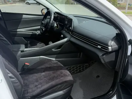 Hyundai Elantra 2023 года за 10 700 000 тг. в Кокшетау – фото 19