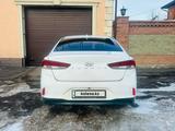 Hyundai Sonata 2017 годаүшін7 900 000 тг. в Астана – фото 5