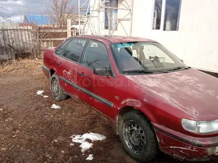 Volkswagen Passat 1994 года за 1 000 000 тг. в Уральск – фото 2