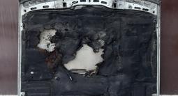 Капот BMW E34 за 90 000 тг. в Алматы – фото 2