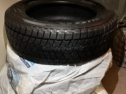 Bridgestone Blizzak 225 60 18 за 59 800 тг. в Алматы – фото 4