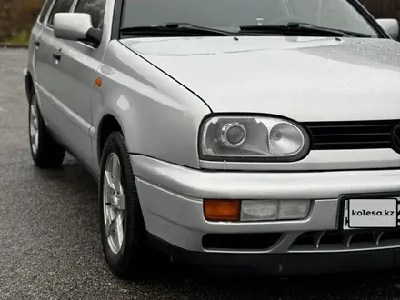 Volkswagen Golf 1999 года за 3 000 000 тг. в Алматы – фото 4