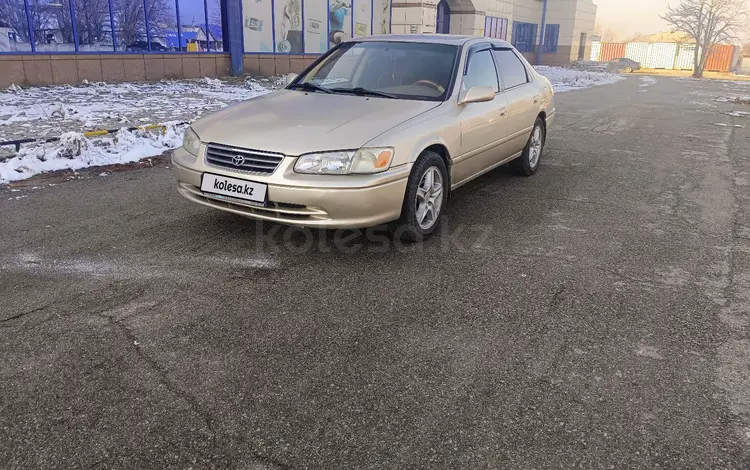 Toyota Camry 2000 года за 3 650 000 тг. в Алматы