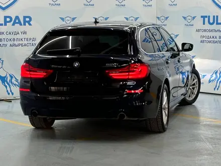 BMW 520 2019 года за 16 000 000 тг. в Алматы – фото 4