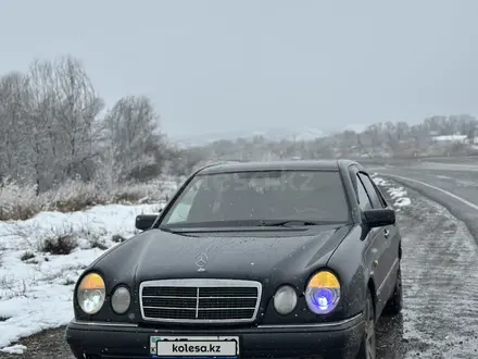 Mercedes-Benz E 320 1998 года за 3 700 000 тг. в Семей – фото 11