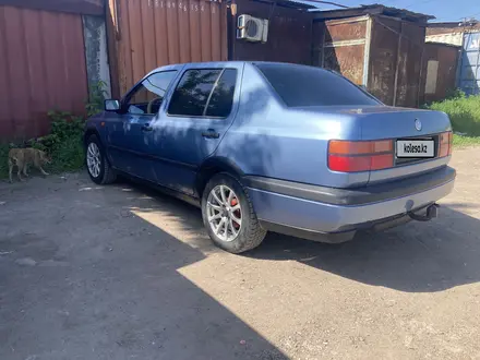 Volkswagen Vento 1993 года за 1 500 000 тг. в Астана – фото 3