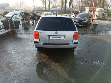 Volkswagen Passat 1998 года за 3 000 000 тг. в Алматы – фото 4