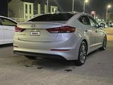 Hyundai Elantra 2017 года за 4 500 000 тг. в Актобе – фото 4