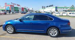 Volkswagen Passat 2016 годаfor7 900 000 тг. в Алматы – фото 3