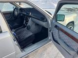 Mercedes-Benz E 280 1994 года за 3 300 000 тг. в Усть-Каменогорск – фото 3