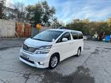 Toyota Vellfire 2009 года за 6 500 000 тг. в Атырау