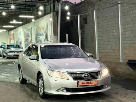 Toyota Camry 2011 года за 8 990 000 тг. в Шымкент – фото 2