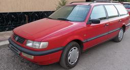 Volkswagen Passat 1993 годаүшін2 550 000 тг. в Шымкент