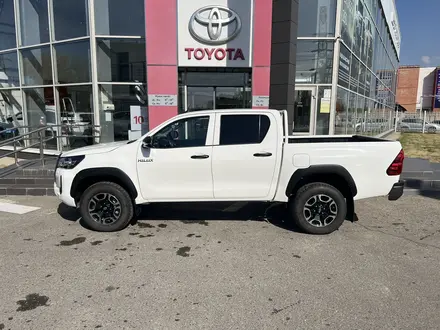 Toyota Hilux 2023 года за 19 090 000 тг. в Усть-Каменогорск – фото 3