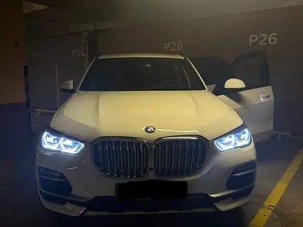 BMW X5 2020 года за 36 990 000 тг. в Алматы – фото 3