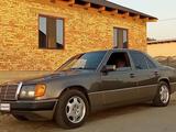 Mercedes-Benz E 230 1992 года за 1 800 000 тг. в Тараз – фото 3