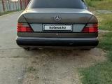 Mercedes-Benz E 230 1992 года за 1 800 000 тг. в Тараз – фото 5