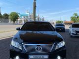 Toyota Camry 2014 года за 8 000 000 тг. в Шымкент – фото 2