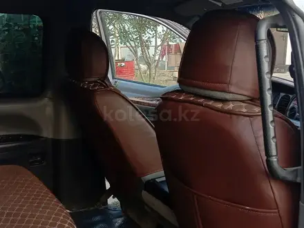 Hyundai Starex 2005 года за 4 000 000 тг. в Актобе – фото 3