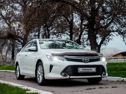 Toyota Camry 2015 года за 13 500 000 тг. в Шымкент – фото 2