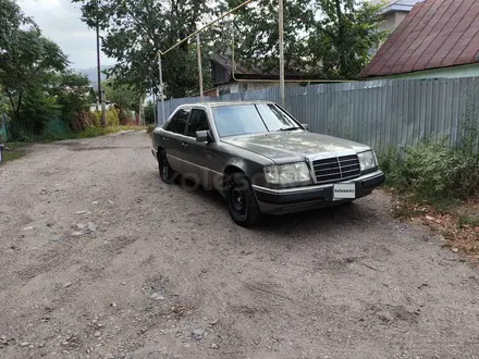 Mercedes-Benz E 230 1990 года за 1 800 000 тг. в Есик – фото 6