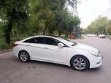 Hyundai Sonata 2011 года за 6 300 000 тг. в Алматы – фото 2