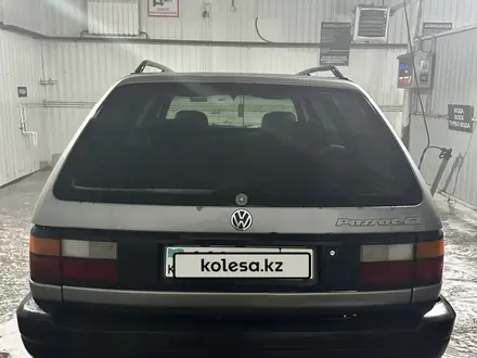 Volkswagen Passat 1993 года за 1 150 000 тг. в Семей