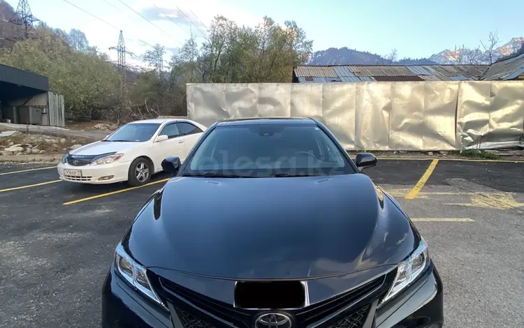 Toyota Camry 2019 года за 12 800 000 тг. в Алматы