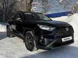 Toyota RAV4 2022 года за 17 400 000 тг. в Усть-Каменогорск