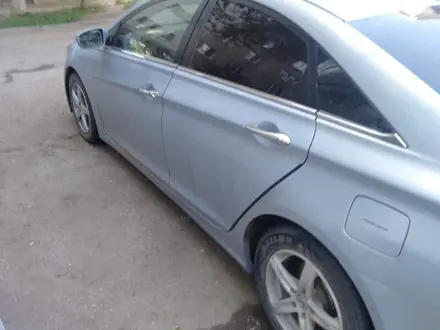 Hyundai Sonata 2011 года за 5 500 000 тг. в Уральск – фото 4